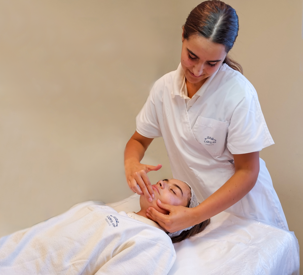 OPERATORE DEL BENESSERE trattamenti estetici a Nizza