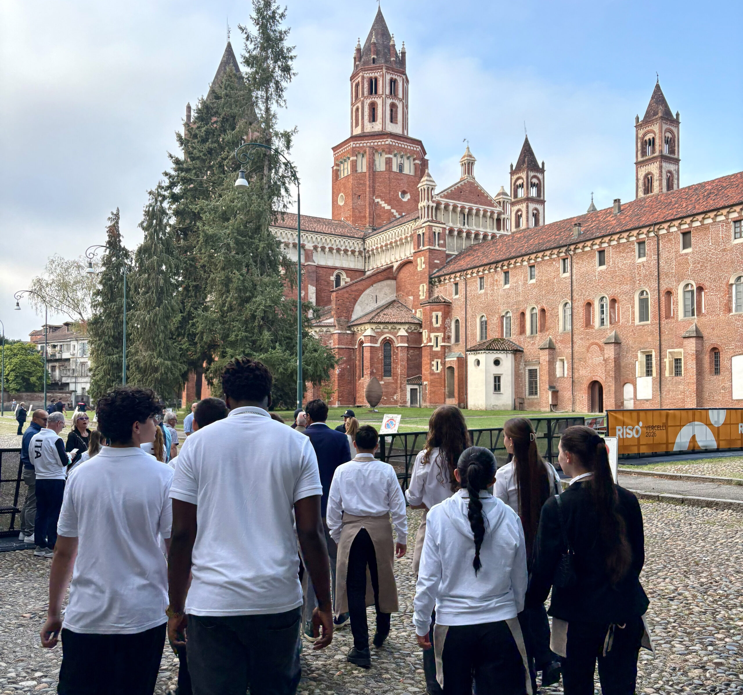 VC_Riso’-21 Gli allievi del CIOFS-FP di Vercelli all'inaugurazione di “Risò” con la premier Meloni
